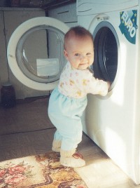 ребенок стиральная машина