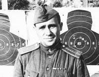 Старший лейтенант Владимир Галочкин на послевоенных сборах под Ленинградом