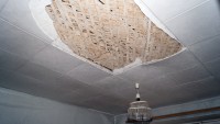 ...А внутри – обваливающиеся полы и потолки. Фото пресс-службы ОНФ Чувашии