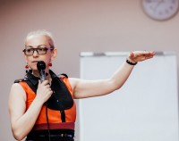 Светлана Майбродская презентует проект в Чебоксарах. Фото с сайта geometria.ru