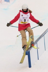 Трюки на лыжах – для Ланы не проблема. Фото с сайта cap.ru