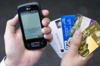 Попасться на удочку телефонного мошенника рискует каждый. Фото: gazeta.a42.ru