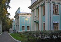 Корпус «А» Чувашского государственного университета имени И.Н. Ульянова. В этом здании в 1942-1943 гг. размещался 1-й батальон 8-го запасного телеграфного полка.