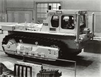 Первый Т-330, собранный в Чебоксарах. Фото из архива Концерна «Тракторные заводы»