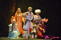 Чувашский ТЮЗ откроет фестивальную программу спектаклем Иосифа Трера «По следам Первоптицы».