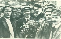 Июль 1920 года. II конгресс Коминтерна. Рядом с Владимиром Лениным справа – делегат конгресса Карл Грасис.