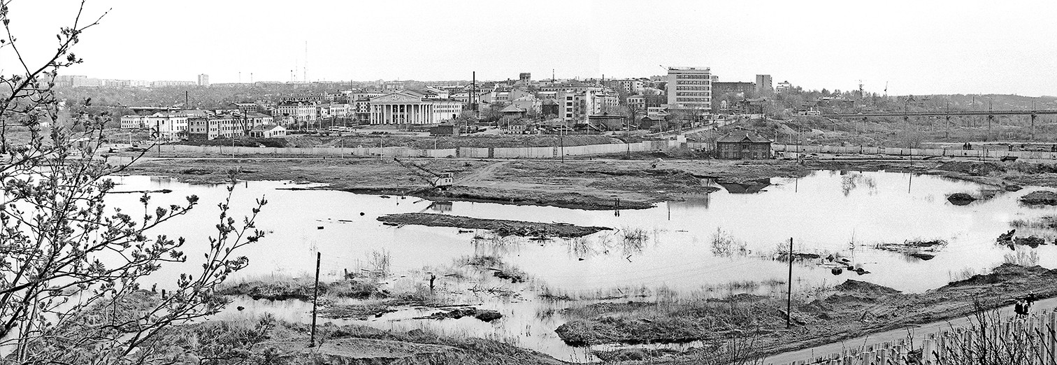 Вид на будущий залив. Чебоксары, 18 мая 1981 года — Советская Чувашия