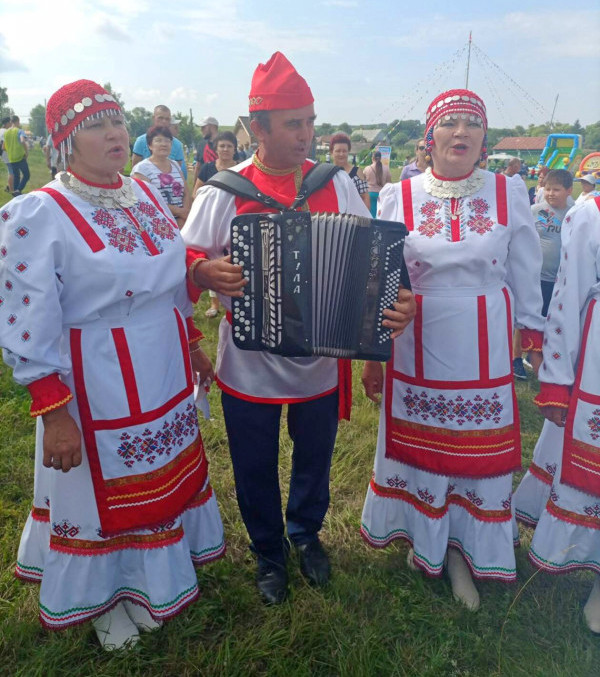 В чувашском селе Шняево Саратовской области отметили сразу три юбилея
