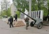 В шумерлинском сквере Победы рядом с Вечным огнем установлено еще одно артиллерийское орудие