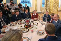 Встреча Владимира Путина со спортсменами-паралимпийцами.